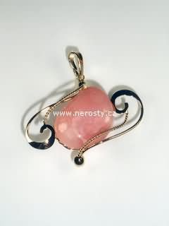 rose quartz, pendant